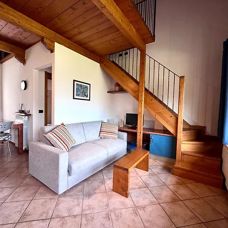 Casa Simona - La Finestra Sul Di Colico