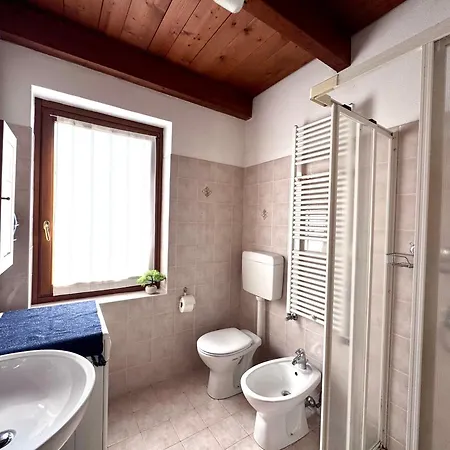 Casa Simona - La Finestra Sul Di Colico
